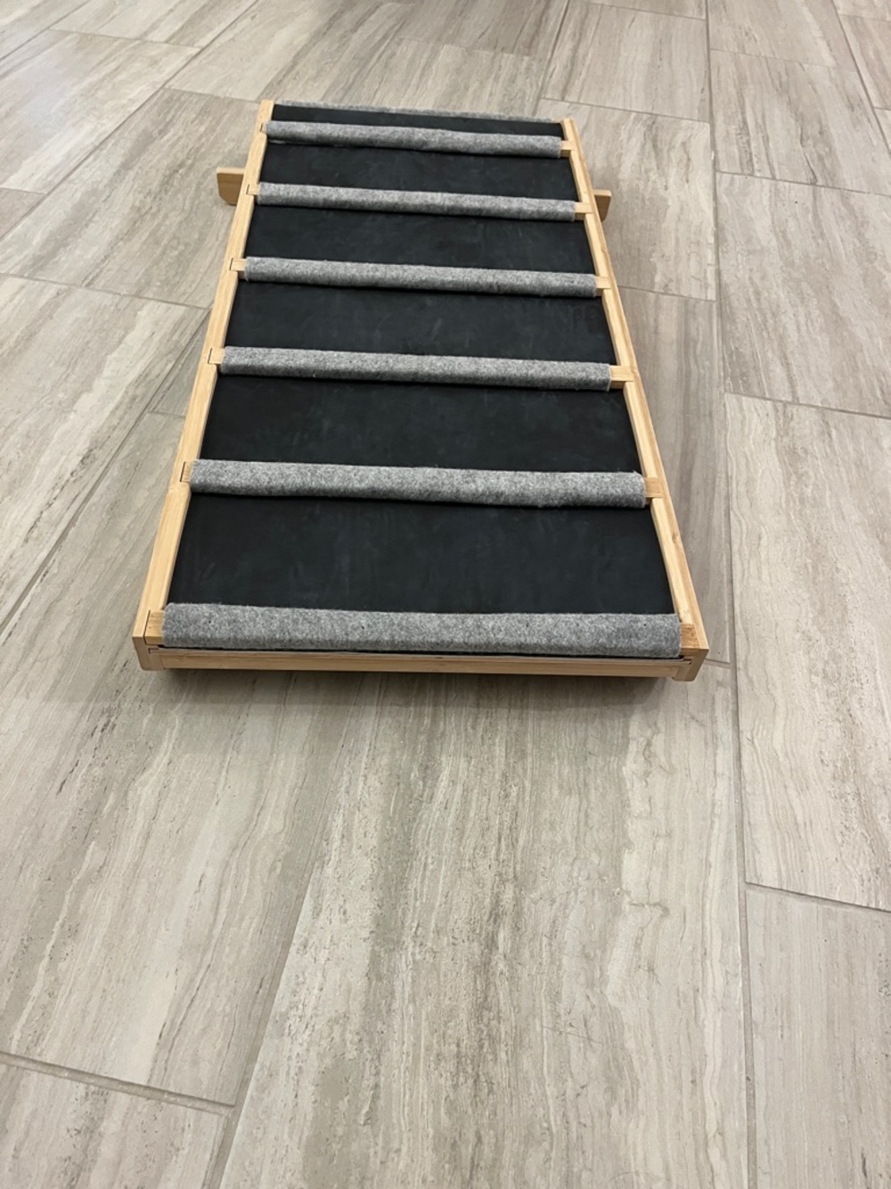 Dog Ramp for Dogs with Eztra Wide Gray Padded Steps - Adjustable - Picture 12 of 13